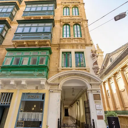 Postcard Penthouse By 360 Estates Apartment Valletta