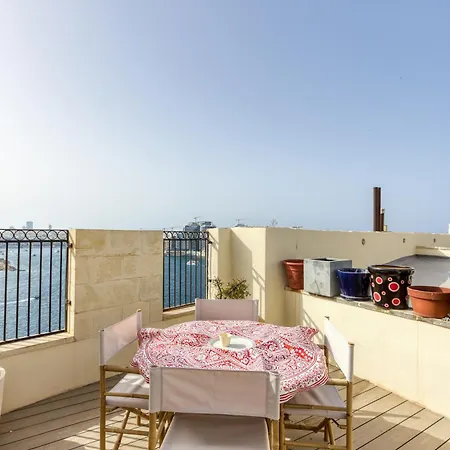 Postcard Penthouse By 360 Estates