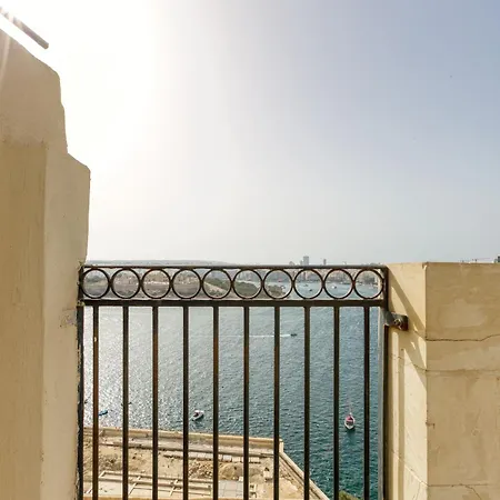 Postcard Penthouse By 360 Estates