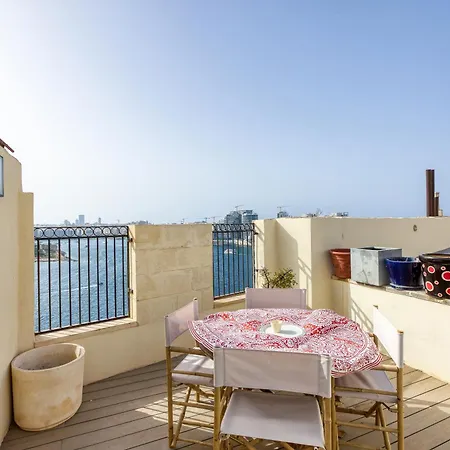 Postcard Penthouse By 360 Estates Valletta