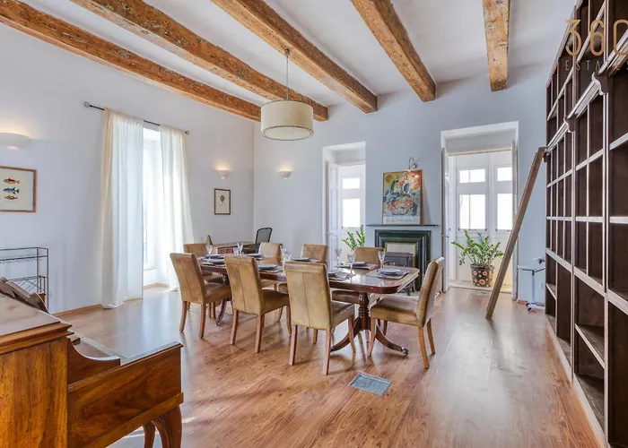 Postcard Penthouse By 360 Estates *