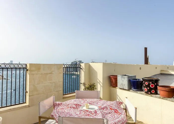 Postcard Penthouse By 360 Estates