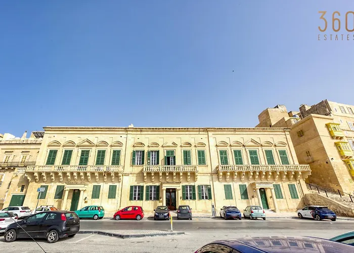 Postcard Penthouse By 360 Estates *