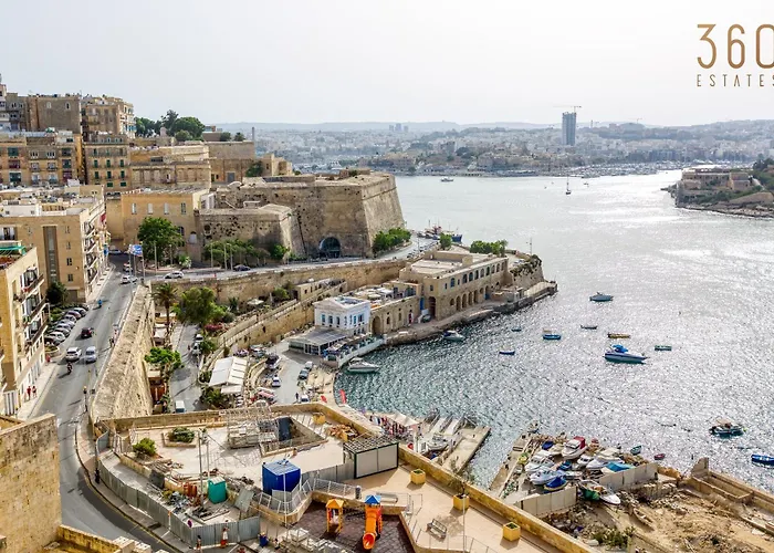 Postcard Penthouse By 360 Estates