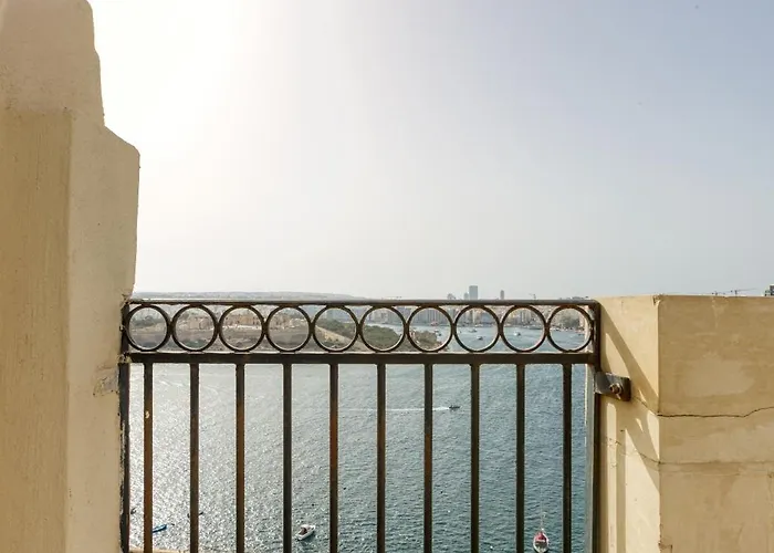 Postcard Penthouse By 360 Estates