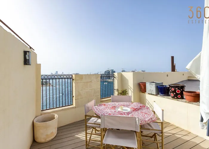 Postcard Penthouse By 360 Estates Valletta